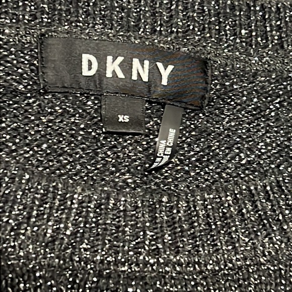 DKNY CrewNeck Sweater Women’s Size XS Charcoal Grey with Metallic Silver - Picture 7 of 11